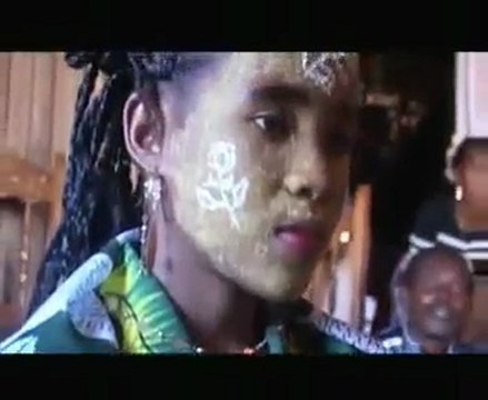 PASCAL VERTIGO (Deradera hely) MALAGASY SALEGY GASY