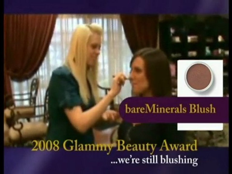 Evansville Makeup Artist shows Bare Minerals blush