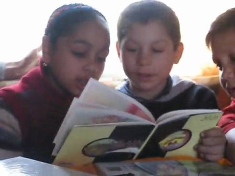 Atelier 10 enfants Roms Février 2010 Lecture