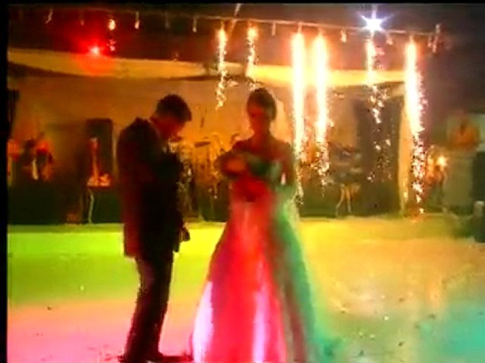 HİSAR HAVAİ FİŞEK SÜSLEME BALON IŞIKLI GÖSTERİ ŞELALE MAYTAP