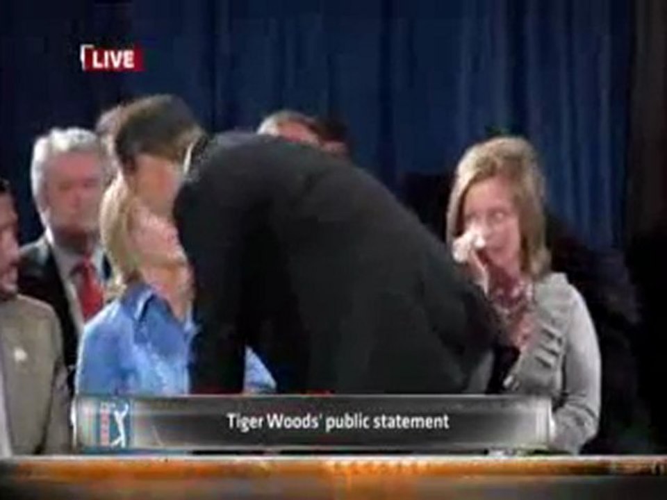 Tiger Woods Grabs Some Bootys After His Public Apology