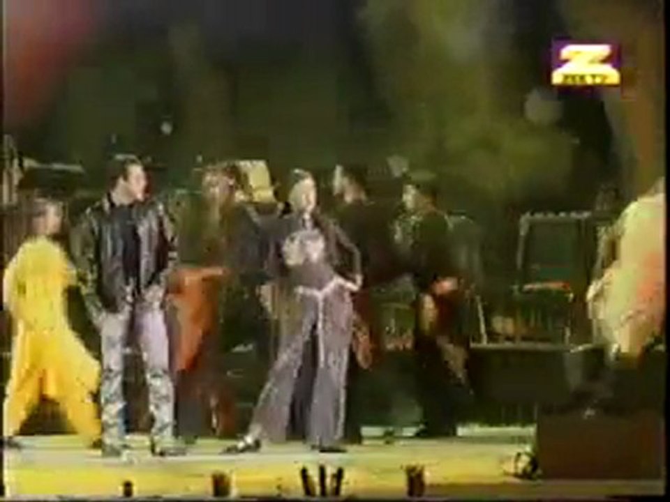 AISHWARYA,SALMAN  LIVE