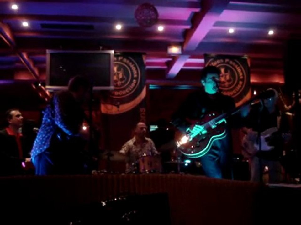 Flyin' Saucers - Cognac - 21 02 2010 - 12