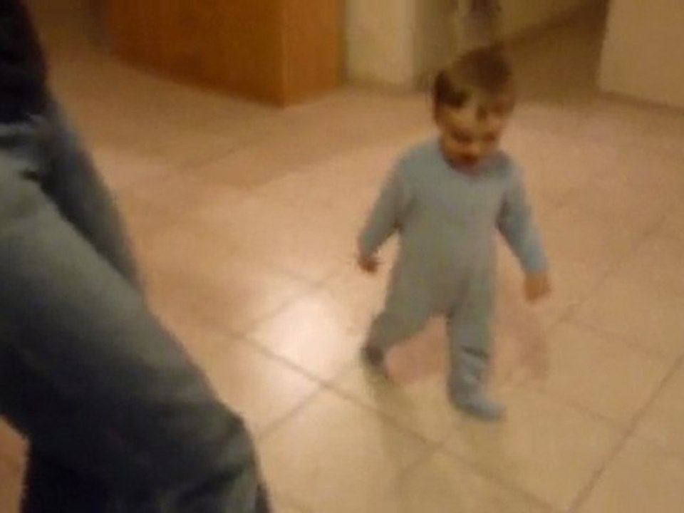 Non je ne l'influence pas dans le choix du sport