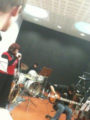 échauffement sur song 2 premier essai première version