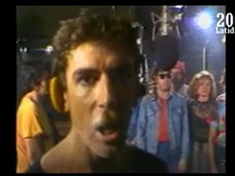 200 Latidos: Charly García y Demoliendo hoteles