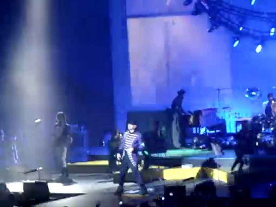 Personne Obispo Captain Flower Tour Zenith Lille 27/2/10