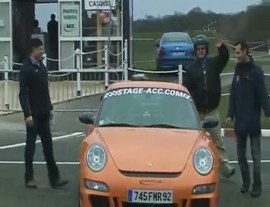 CIRCUIT J.P BELTOISE JE PILOTE UNE PORSCHE 997 GT3 RS.mpeg