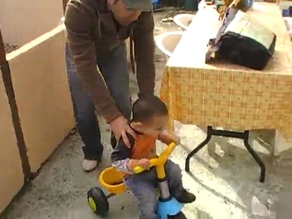 ENZO ET TONTON MOMO