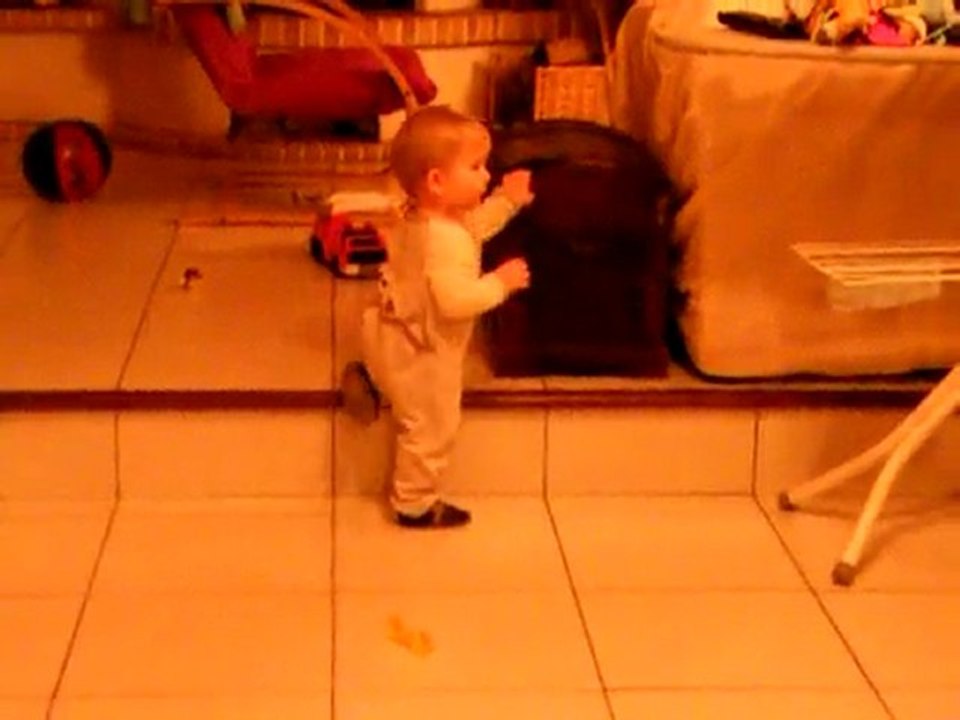 Premiers pas de Jules