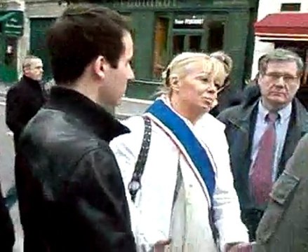 manif harkis devant l'Assemblée Nationale (6/10)