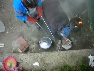 Raku sous la pluie .. Raku réussie ... suite