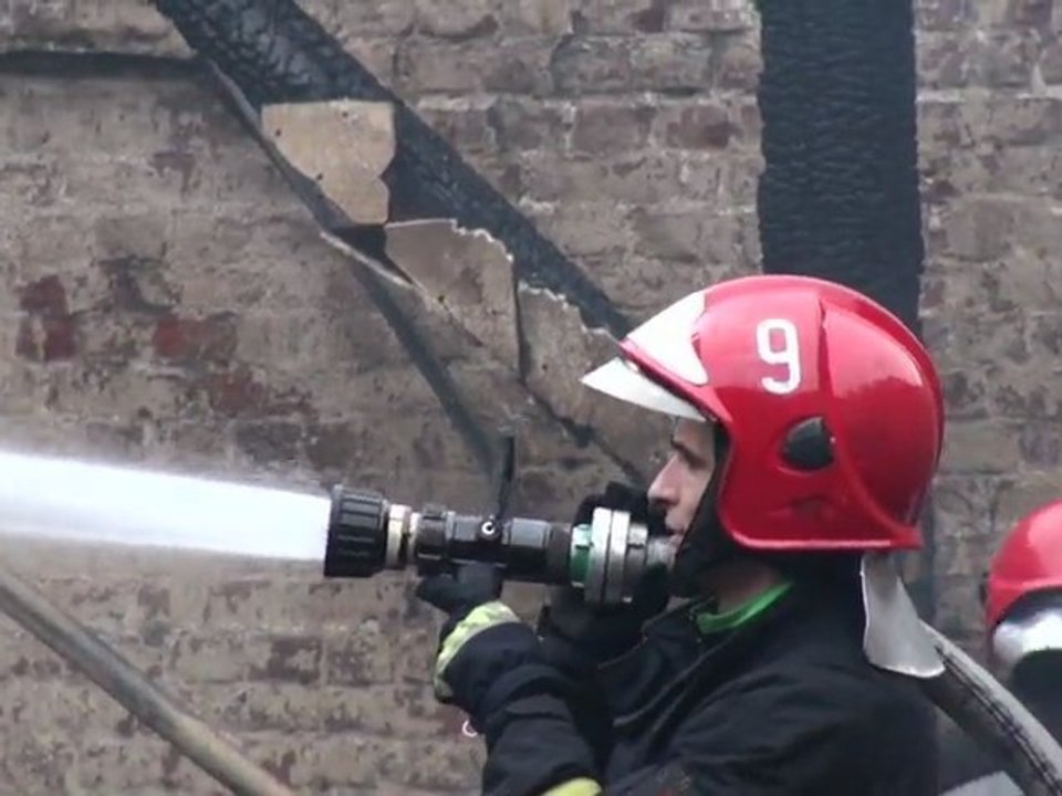 Pożar pustostanu. Wrocław Zielińskiego. 28.02.2010