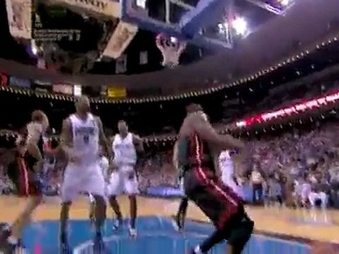 Dwyane Wade finds a path to the bucket and flies in for the