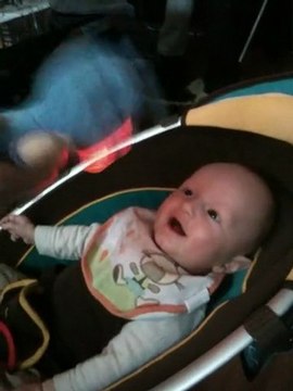Mon bébé qui ri aux eclats