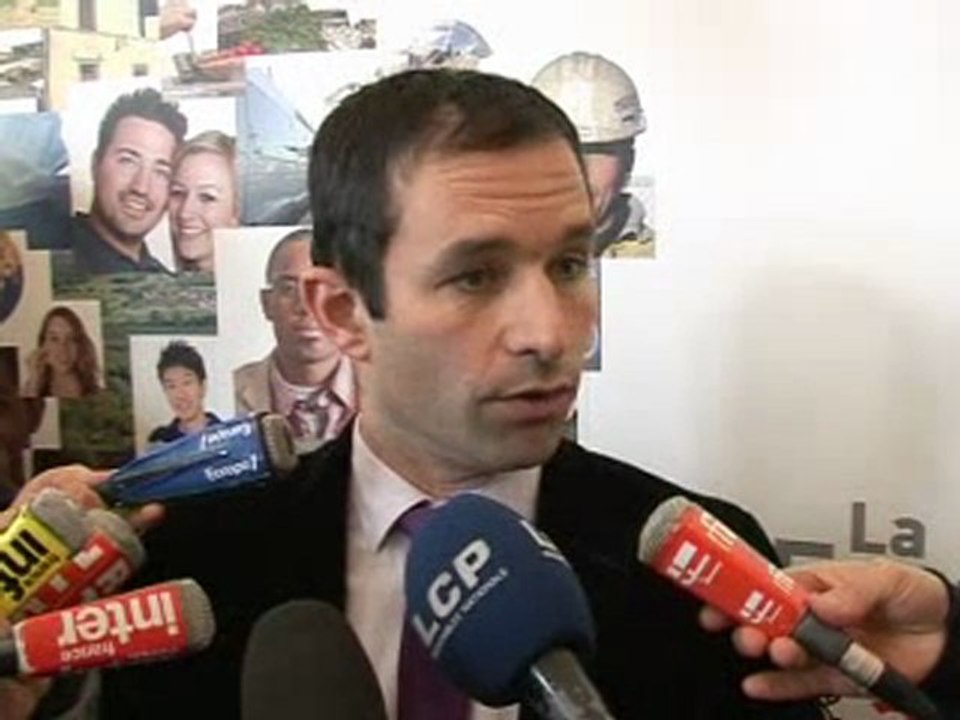 Tempête: le PS, solidaire des victimes, refuse de polémiquer