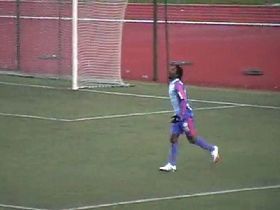 FOOT : VESOUL BAT RAON DANS LES ARRETS DE JEU