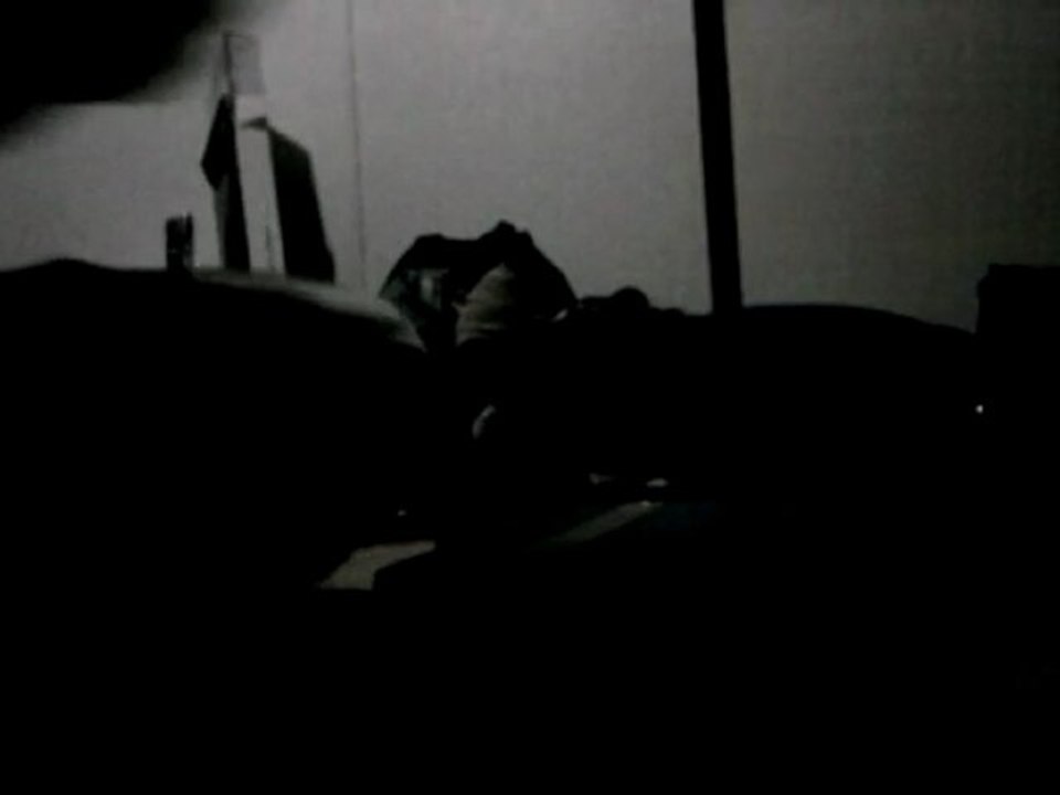 Dissembling a laptop hard disk drive Hitachi 80GB part 2