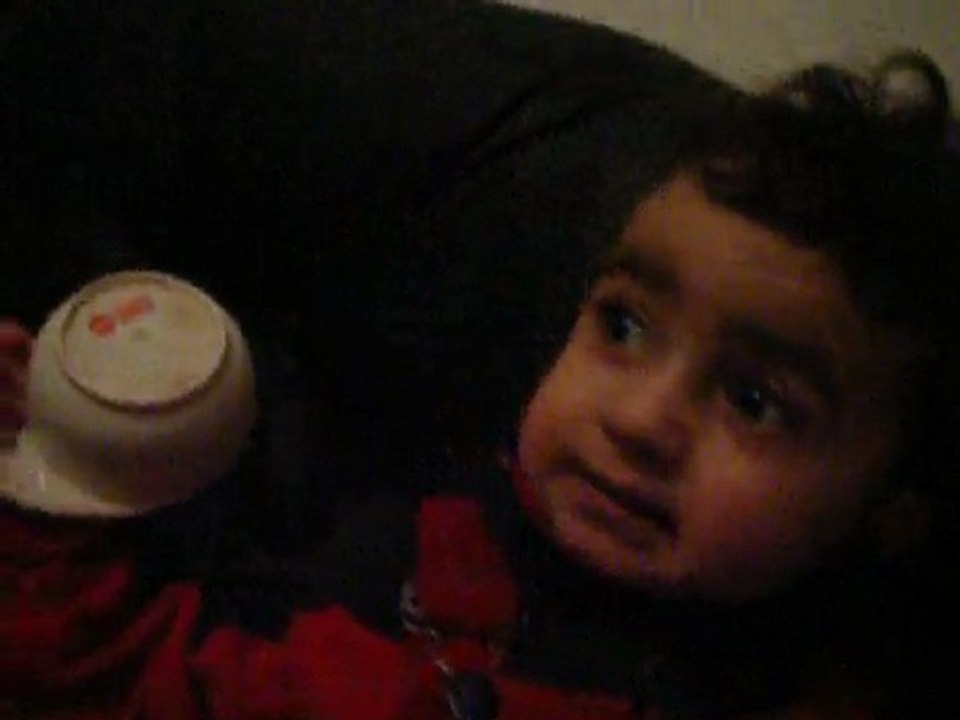 OSSAMA QUI MANGE DE LA VIANDE HELAL .HALOUCH.