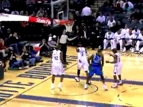 Dirk Nowitzki scores 27 points and grabs 13 rebounds to knoc