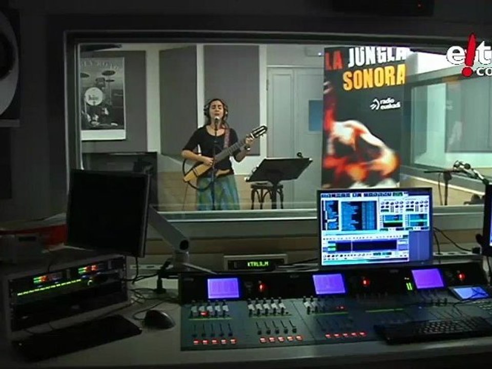 Marta Gómez. Manos de mujeres. Jungla sonoran galdu naiz