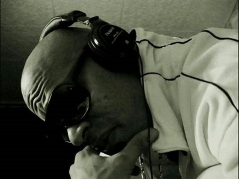 Grio Negga feat Hijonik fait pas ton boss