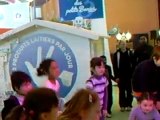 Publicité pour le lait dansé par les enfants dont Maëlys