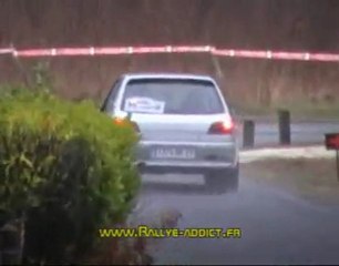 passage 306 au rallye de la fougère 2010