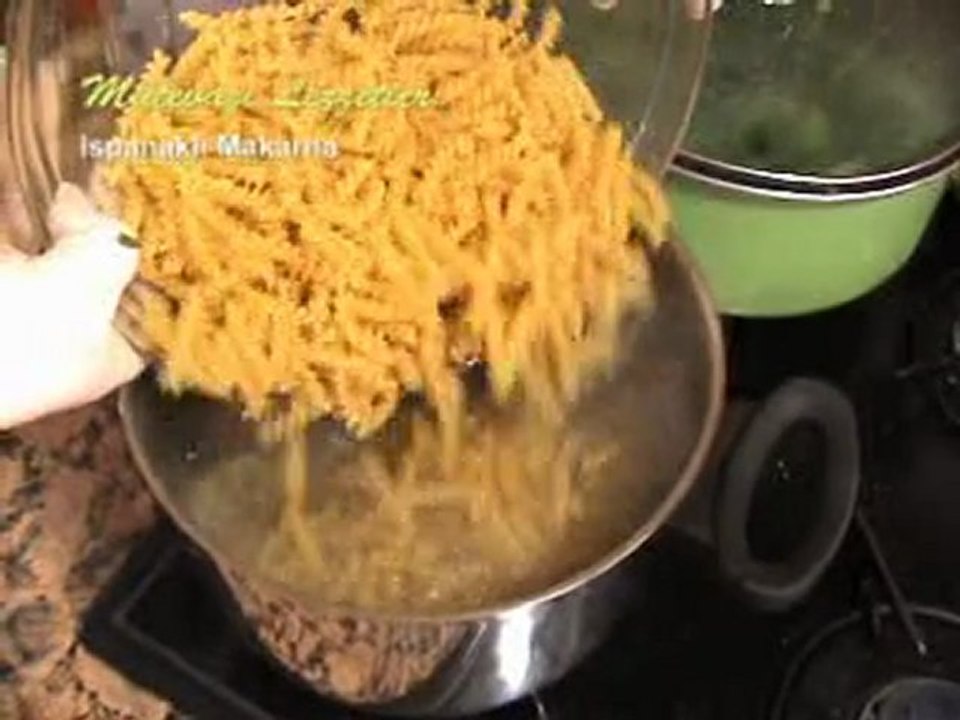 Ispanaklı Makarna
