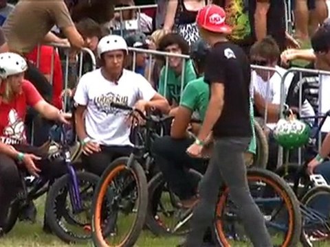 King of Dirt BMX Event 2010 : Skuff TV BMX : Episode2