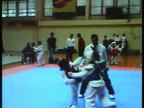 TAEKWONDO VICTORIA et CLAUDIA NOEL TAEKWONDO KICKBOXING MMA