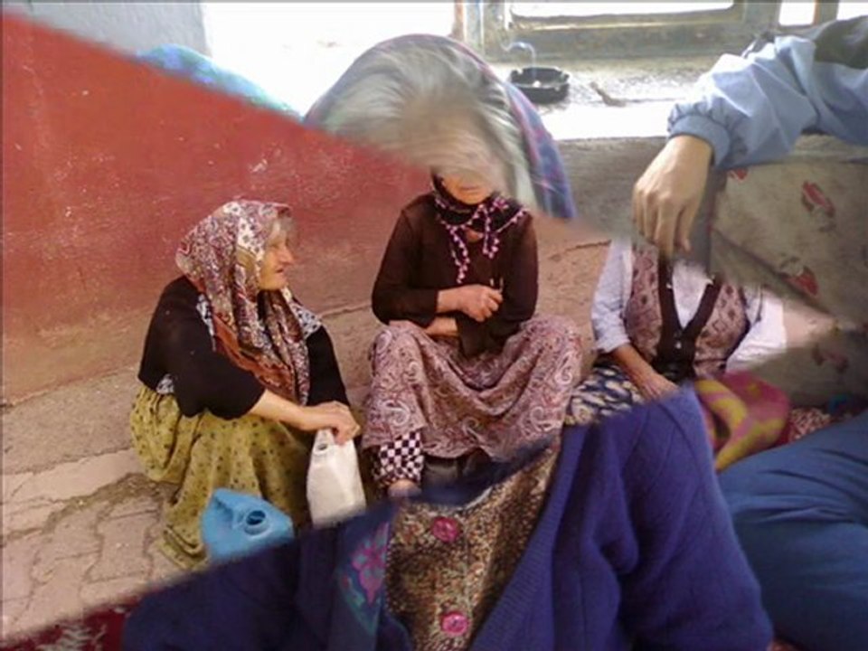 ANNE    TÜM ANNELER  ADINA YAPILMIŞTIR