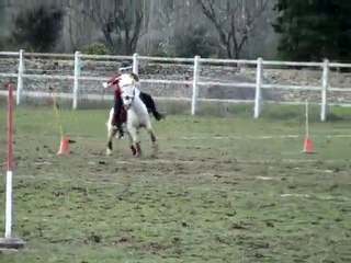 5 drapeaux a uzes, stand by