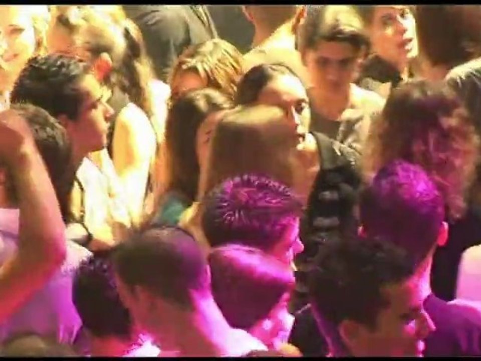 Corti Clermont fetes ses etudiants