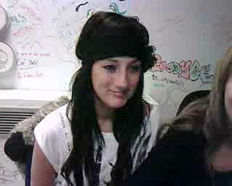 Coralie chat love sur Girls.fr