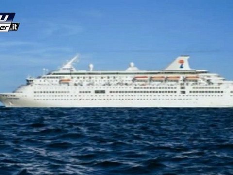 Onda anomala di 8 metri colpisce nave da crociera: 2 morti