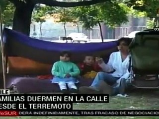 Improvisados campamentos en Santiago