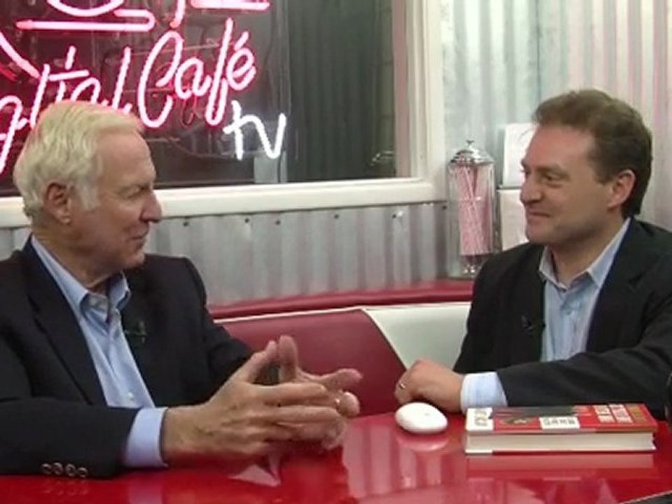 Harvey Mackay's Tips on Networking When Looking for a Job