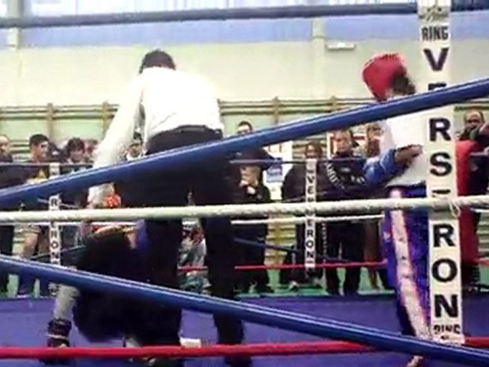 Combat de boxe féminin