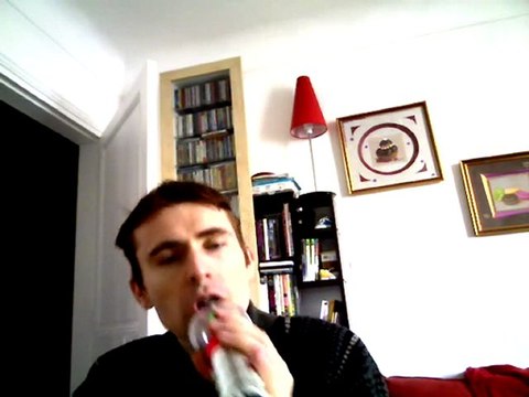 Wiwi égratigne La lumière du vide