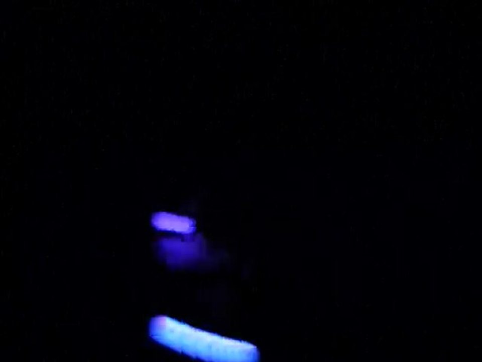 jonglage bolas luminéscente en couleur