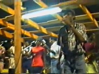 Groupe MESSAGE live stade du MOULE délica  1994