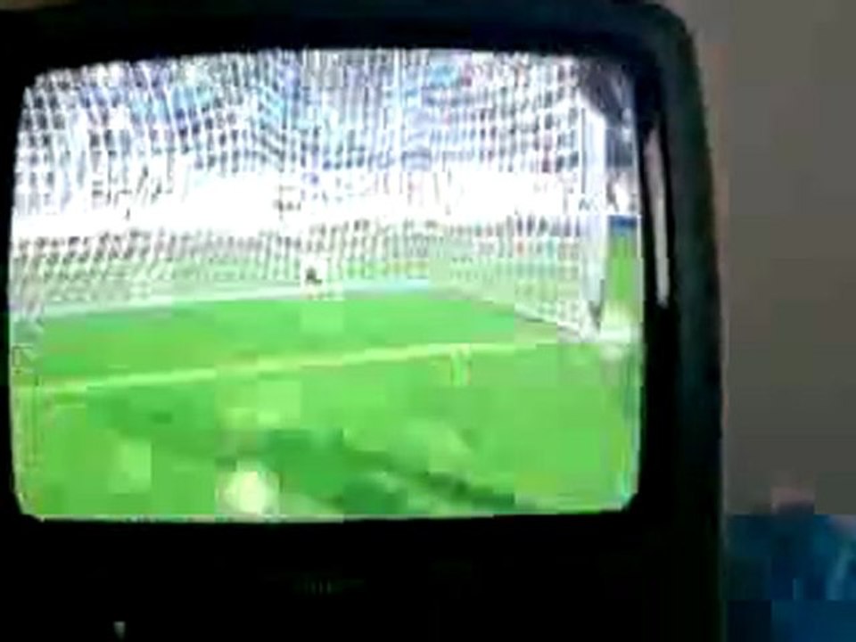 Fifa 10 - Enroulé lointain magnifique .