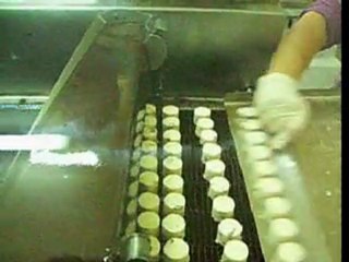 CIKOLATA KAPLAMA VE SOGUTMA MAKINASI