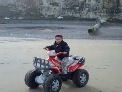 Quad électrique enfant 12V performant - INJUSA -