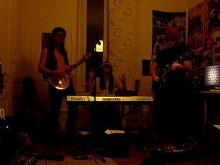 La bite ne fait pas le moine (by Semeurs de Turbulences)