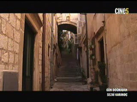 SEZAİ KARAKOÇ BELGESELI (8/12)