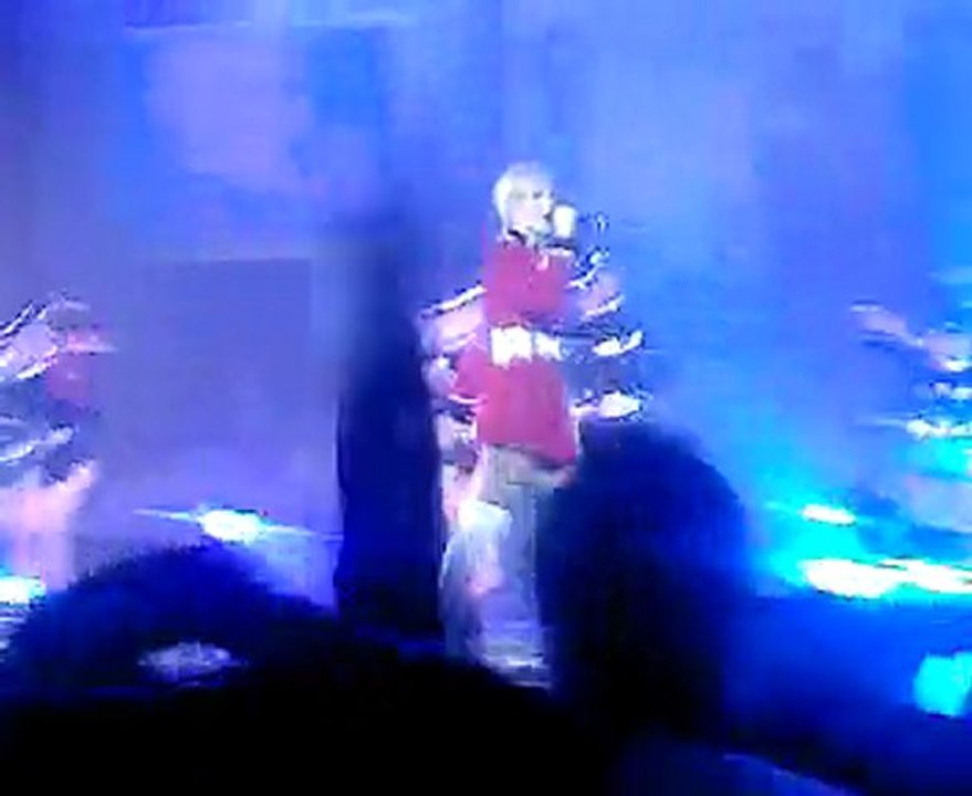 lorie avance concert tour 2lor a lille