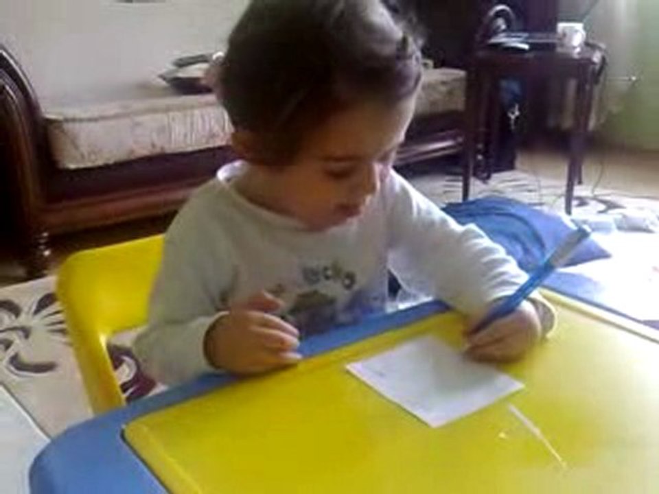 Irmak - çalışma masasında
