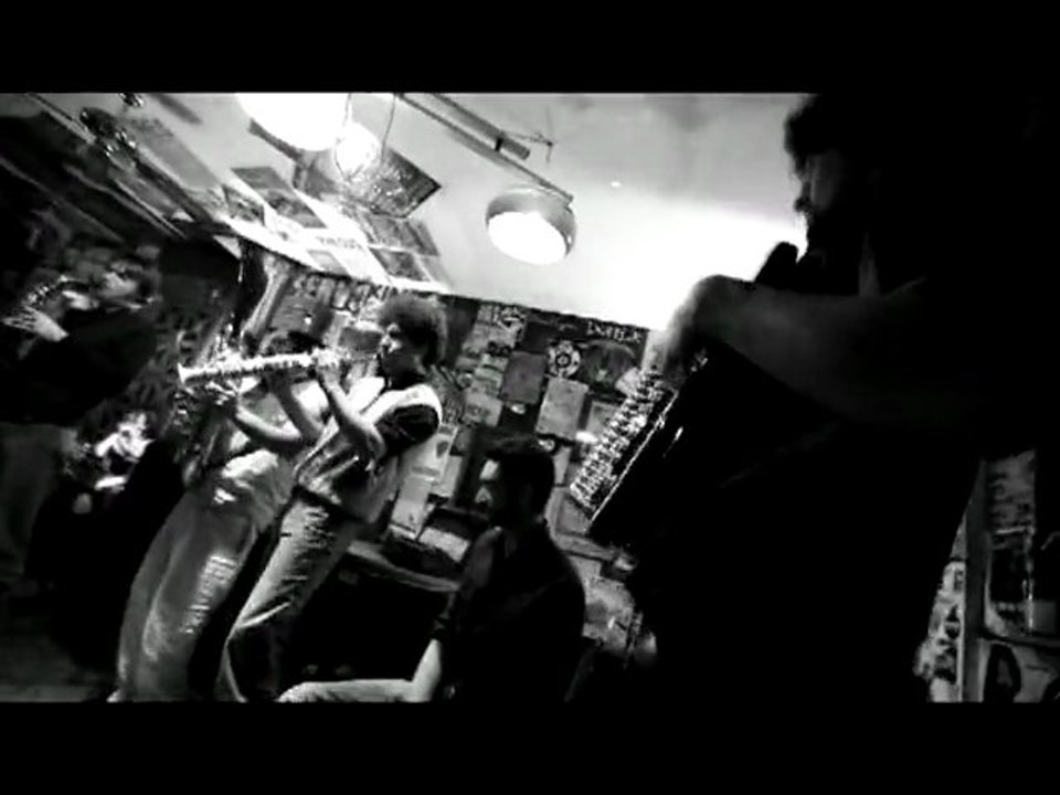 Les Troublamours - Celtic Pub Tarbes - 05/03/2010 - Part I